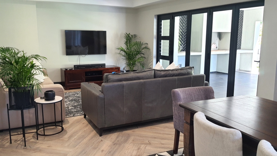 5 Bedroom Property for Sale in Theescombe Eastern Cape